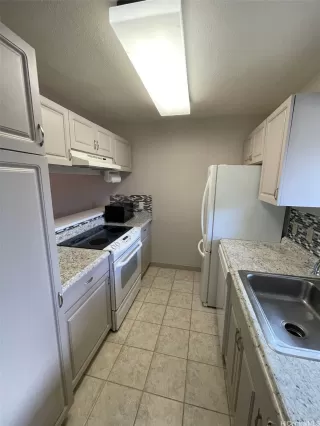 Photo #2: 202509981 Listing