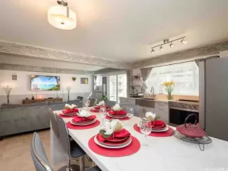 Photo #5: 202510028 Listing 