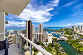 Photo #3: 202510085 Listing 