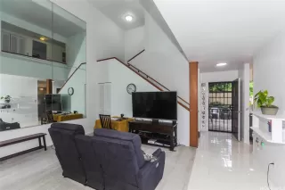 Photo #6: 202510094 Listing 