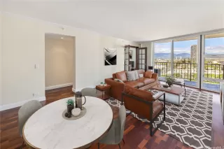 Photo #3: 202510163 Listing