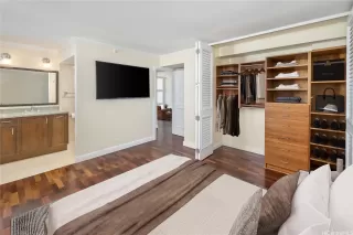 Photo #5: 202510163 Listing