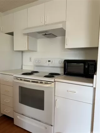 Photo #2: 202510174 Listing