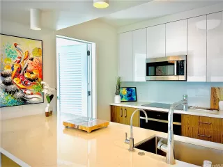 Photo #2: 202510185 Listing