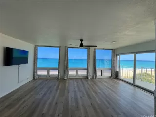 Photo #3: 202510236 Listing 