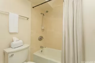 Photo #5: 202510277 Listing 