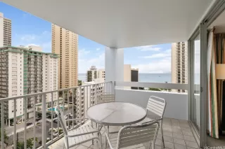 Photo #5: 202510331 Listing 