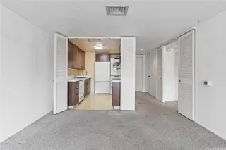 Photo #4: 202510348 Listing 