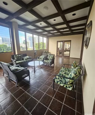 Photo #5: 202510368 Listing