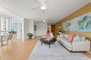 Photo #3: 202510400 Listing 