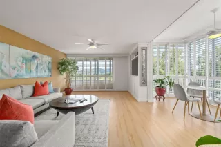 Photo #4: 202510400 Listing 