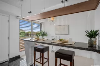 Photo #6: 202510438 Listing 