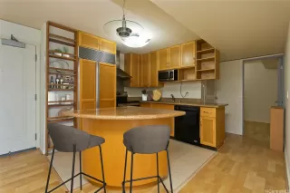 Photo #3: 202510453 Listing 