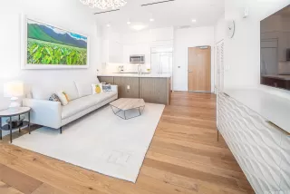 Photo #5: 202510566 Listing 