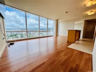 Photo #2: 202510569 Listing