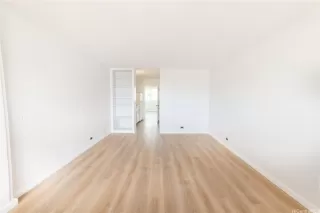 Photo #3: 202510576 Listing 