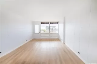 Photo #5: 202510576 Listing 