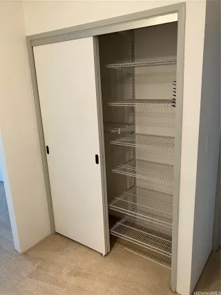 Photo #5: 202510583 Listing 