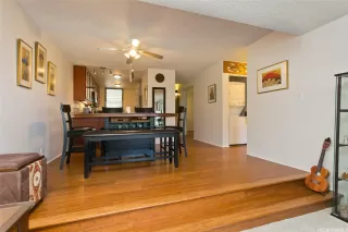 Photo #2: 202510594 Listing 