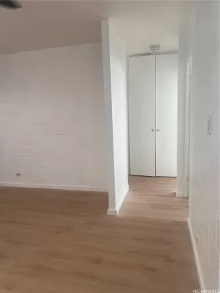 Photo #4: 202510609 Listing 