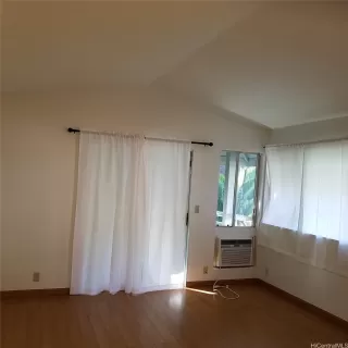 Photo #2: 202510618 Listing 