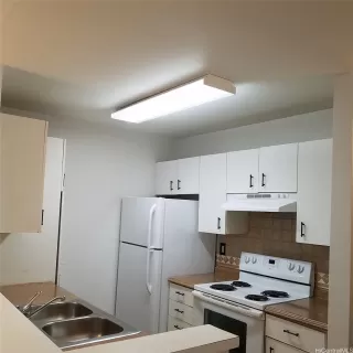 Photo #6: 202510618 Listing 