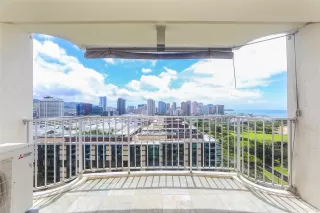 Photo #3: 202510624 Listing