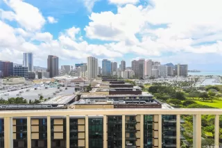 Photo #4: 202510624 Listing