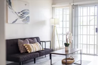 Photo #2: 202510628 Listing