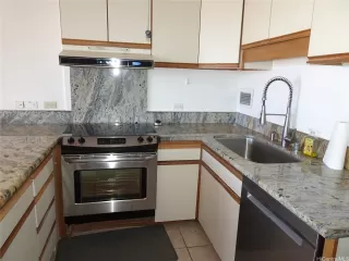 Photo #3: 202510649 Listing 