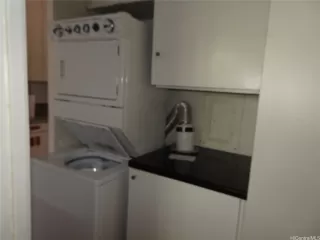 Photo #4: 202510649 Listing 