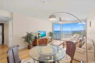 Photo #5: 202510688 Listing 