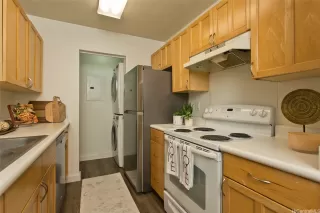 Photo #6: 202510705 Listing 