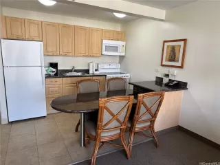 Photo #3: 202510729 Listing 