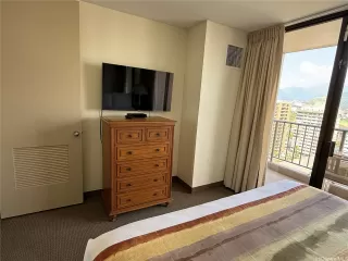 Photo #6: 202510729 Listing 