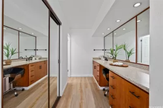 Photo #3: 202510758 Listing 