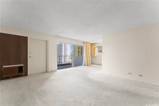 Photo #3: 202510811 Listing