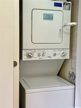 Photo #4: 202511142 Listing 