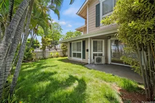 Photo #3: 202511184 Listing