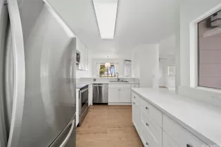 Photo #6: 202511184 Listing