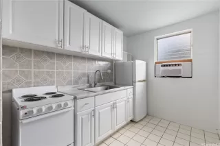 Photo #4: 202511213 Listing 