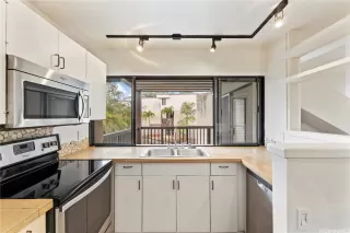 Photo #5: 202511223 Listing 