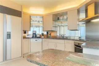 Photo #6: 202511227 Listing 