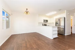 Photo #2: 202511232 Listing 