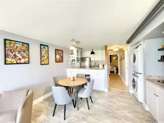 Photo #5: 202511291 Listing 