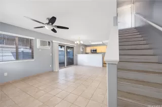 Photo #2: 202511399 Listing