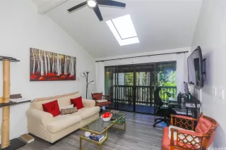 Photo #5: 202511469 Listing 