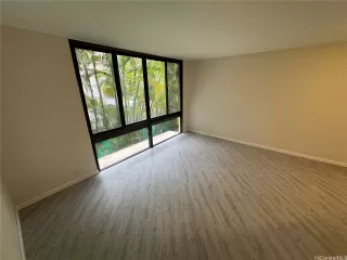 Photo #2: 202511508 Listing 