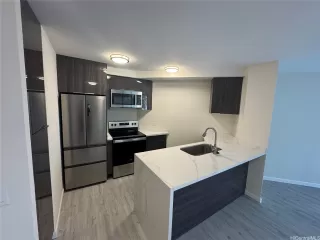 Photo #3: 202511508 Listing 