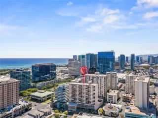 Photo #4: 202511536 Listing 